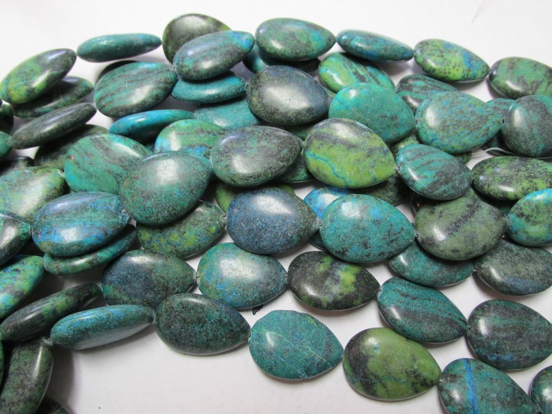 (image for) Turquoise, green, black Teardrop beads #GG1005-14